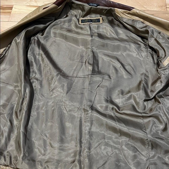 Vintage Tan and Brown Leather Blazer - Picture 13 of 14